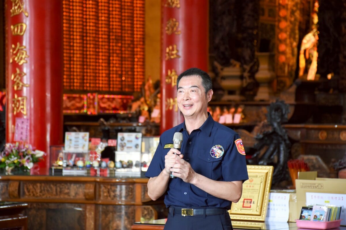 三民第二分局分局長許健基呼籲民眾記住「反詐五不」原則。 圖：高雄市警局三民第二分局/提供
