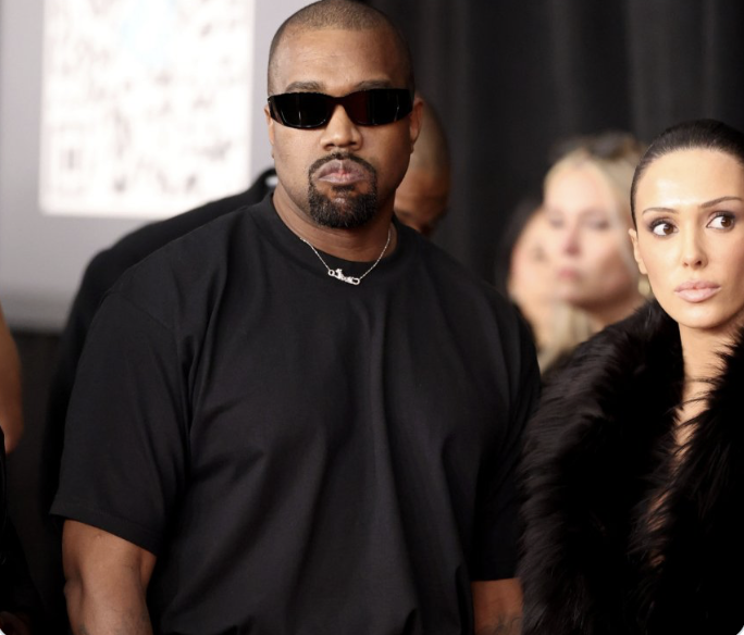 美國饒舌歌手 Kanye West 近日因爭議性的新歌《Heil Hitler》，遭澳洲內政部取消簽證，禁止入境。 圖：翻攝自 X NEXTA