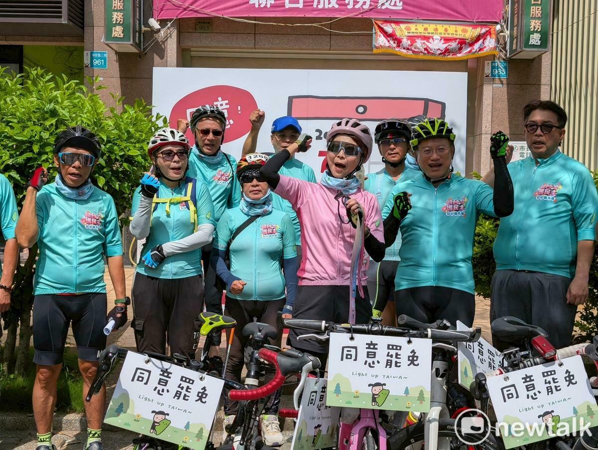 立委陳亭妃宣布「妃妃鐵馬隊」將於7月5日、7月6日前進台北市及新北市進行鐵馬宣講，並公布路線圖，用「騎宣」的方式應援罷團，分進合擊共同催票。 圖：陳亭妃服務處／提供