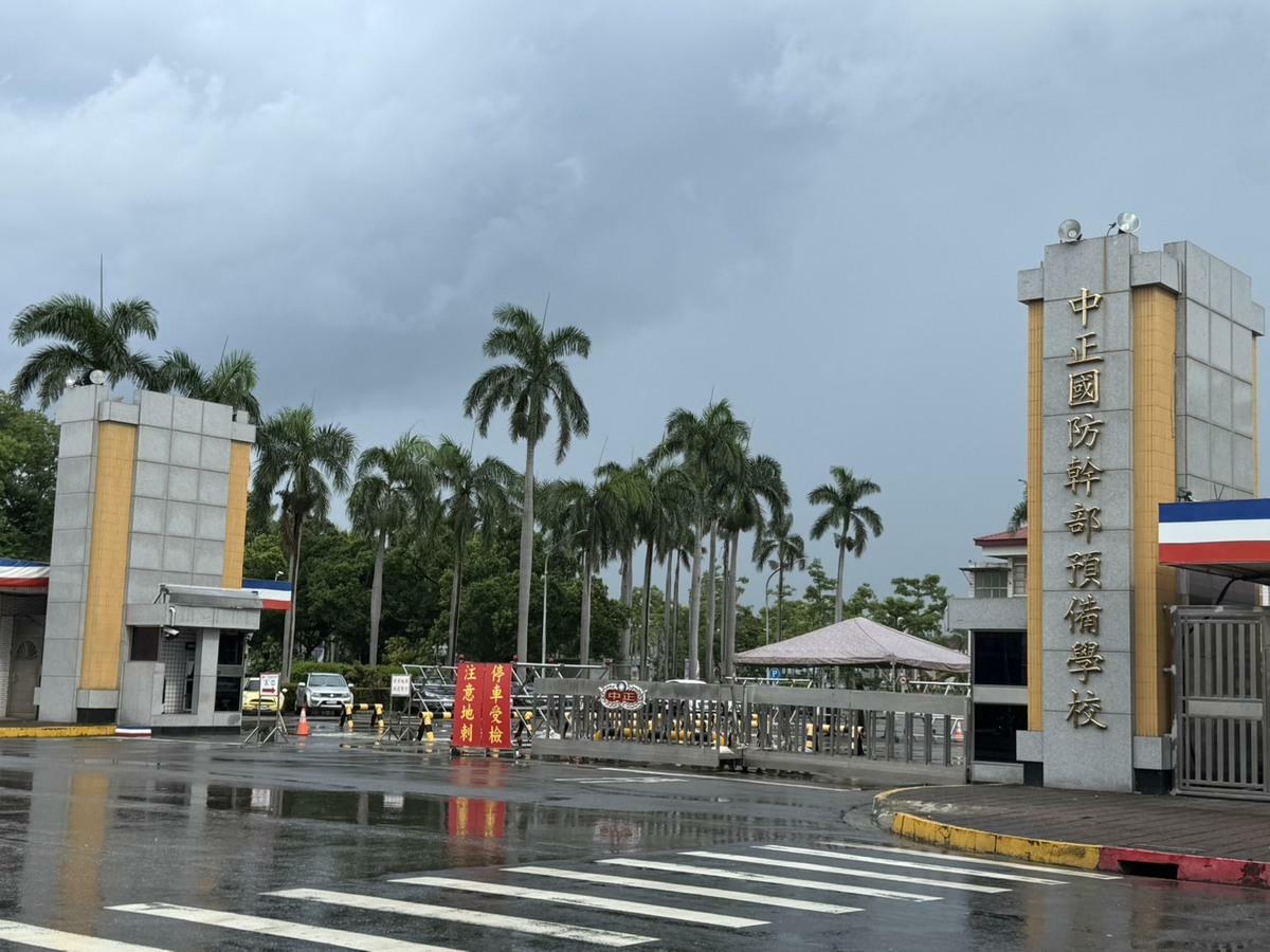 許智傑推動中正預校併入陸軍官校，活化校地打造城市新樞紐。 圖：許智傑辦公室/提供