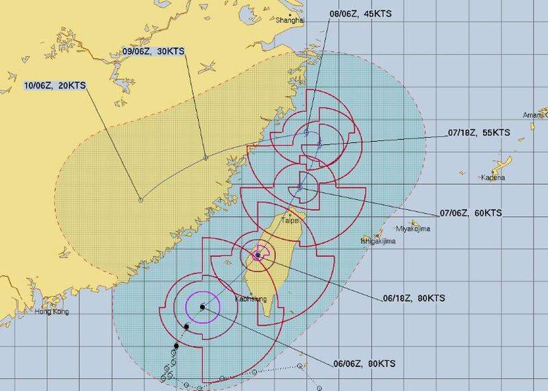 美國海軍預測丹娜絲颱風將從雲嘉一帶登陸。 圖：翻攝自JTWC