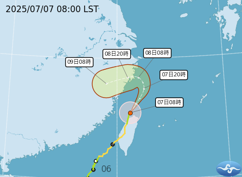 丹娜絲颱風從嘉義縣布袋沿岸登陸後快速減弱成輕颱，並在今(7)天早上出海，目前仍持續減弱。 圖：取自中央氣象署