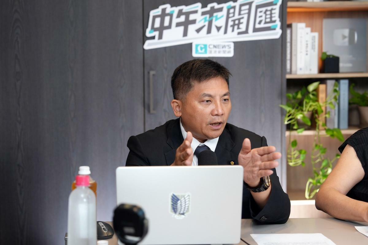 國民黨立委吳宗憲接受政論節目《中午來開匯》主持人黃光芹專訪。 圖：《CNEWS匯流新聞網》/提供
