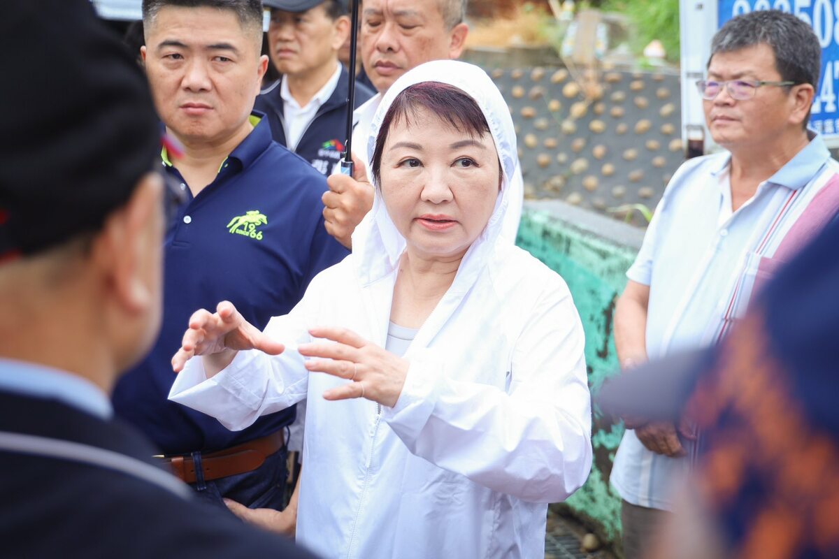 「市長去哪？」台中水災灌臉書　咕嚕梗成網友怒吼代名詞 （圖：取自盧秀燕臉書）