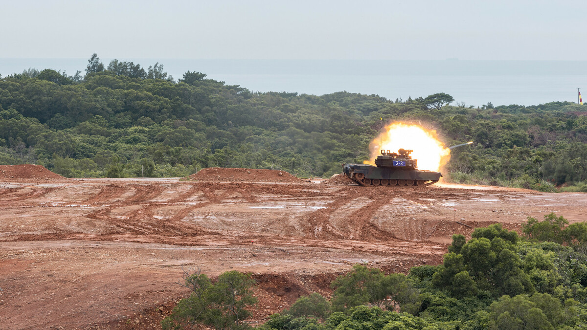 M1A2T新式戰車實彈射擊訓練。 圖：總統府提供