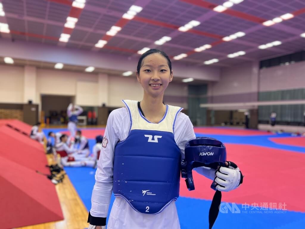 台灣跆拳道代表隊即將征戰2025德國萊茵魯爾世大運，其中年僅18歲的劉侑芸（圖）擁有175公分的高挑身材，主戰女子49公斤級，被點名有望成為奪牌黑馬。中央社記者陳容琛攝  114年7月10日
