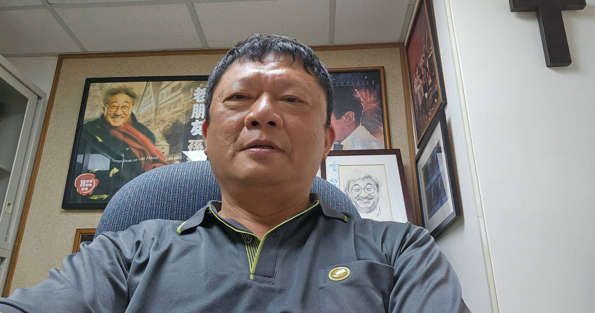 嘉義市培元里長蔡坤龍疑因積勞成疾在家中身亡。 圖：翻攝蔡坤龍臉書