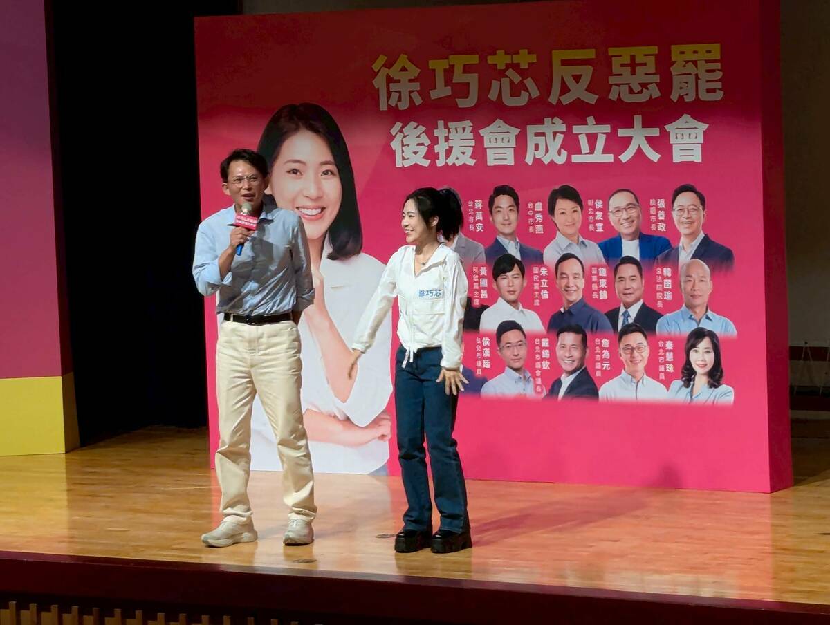 大罷免投票倒數關鍵兩週，藍白大咖力挺藍委，黃國昌今日為徐巧芯站台。 圖：金大鈞/攝