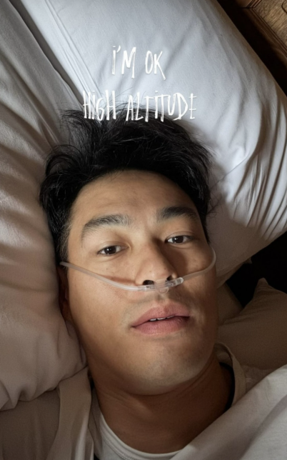 楊祐寧突曬出躺在病床上、掛著氧氣鼻管的照片，嚇壞不少粉絲 圖：翻攝自楊祐寧IG