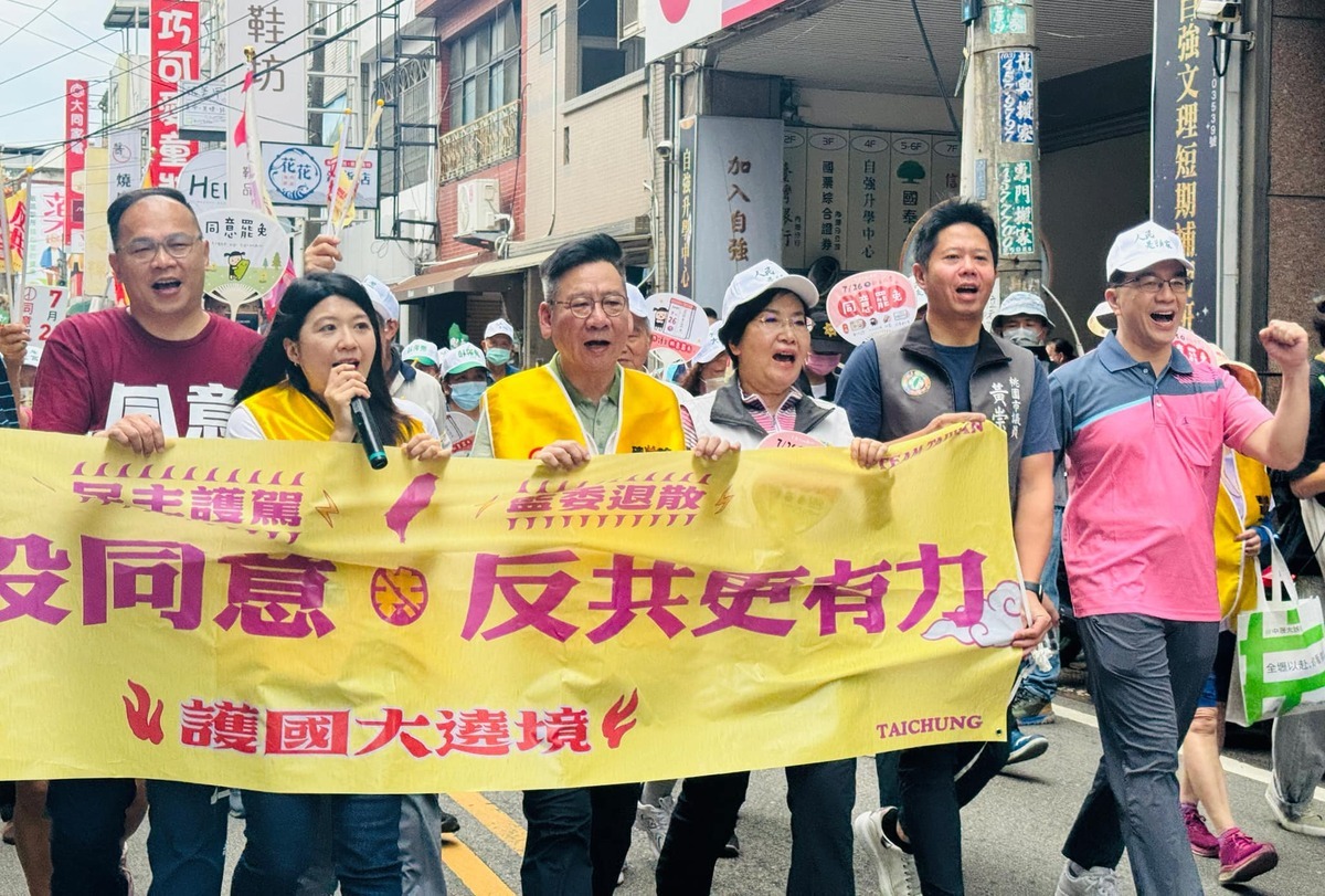 罷免726決戰倒數！王義川喊話桃園選民：同意票率破25%就能翻盤。（左一為民進黨立委王義川） 圖：取自黃傅淑香臉書