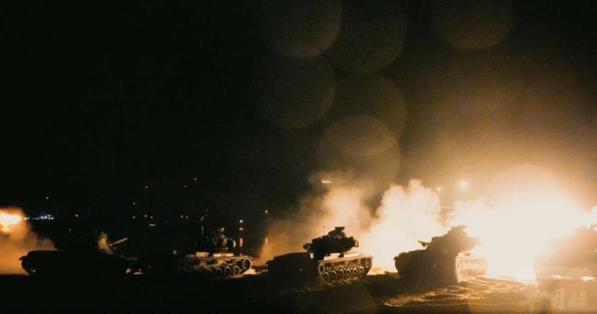 M60A3戰車實施灘岸火殲。 圖：軍聞社提供（資料照片）