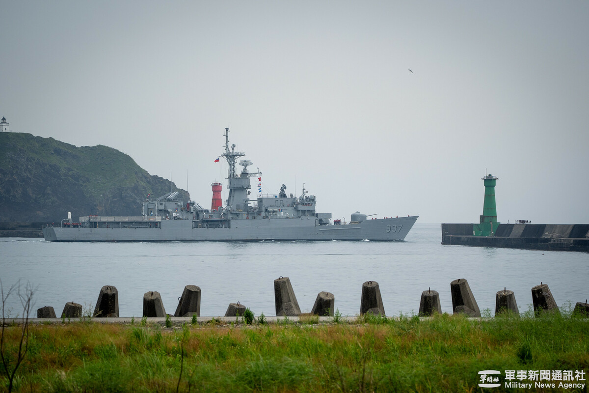 漢光41號演習，7月9日海軍168艦隊緊急出港。 圖：軍聞社提供