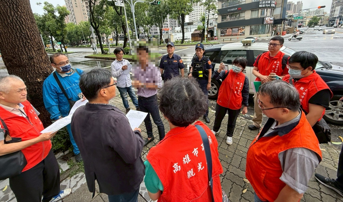 高市觀光局聯合相關局處、台水及台電，針對左營區非法日租業者「聚所」啟動「斷水斷電」強制執行手段。 圖：高雄市觀光局/提供