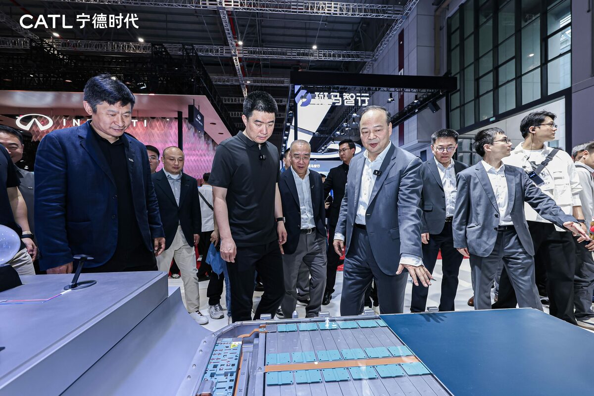 中國政府週二宣布，將限制八項關鍵電動車電池製造技術的對外轉讓，此舉被認為是為了進一步鞏固中國在全球電動車供應鏈中的主導地位，也可能對歐美推動中國企業赴海外建廠的政策形成掣肘。圖為寧德時代電池。 圖:翻攝自百度