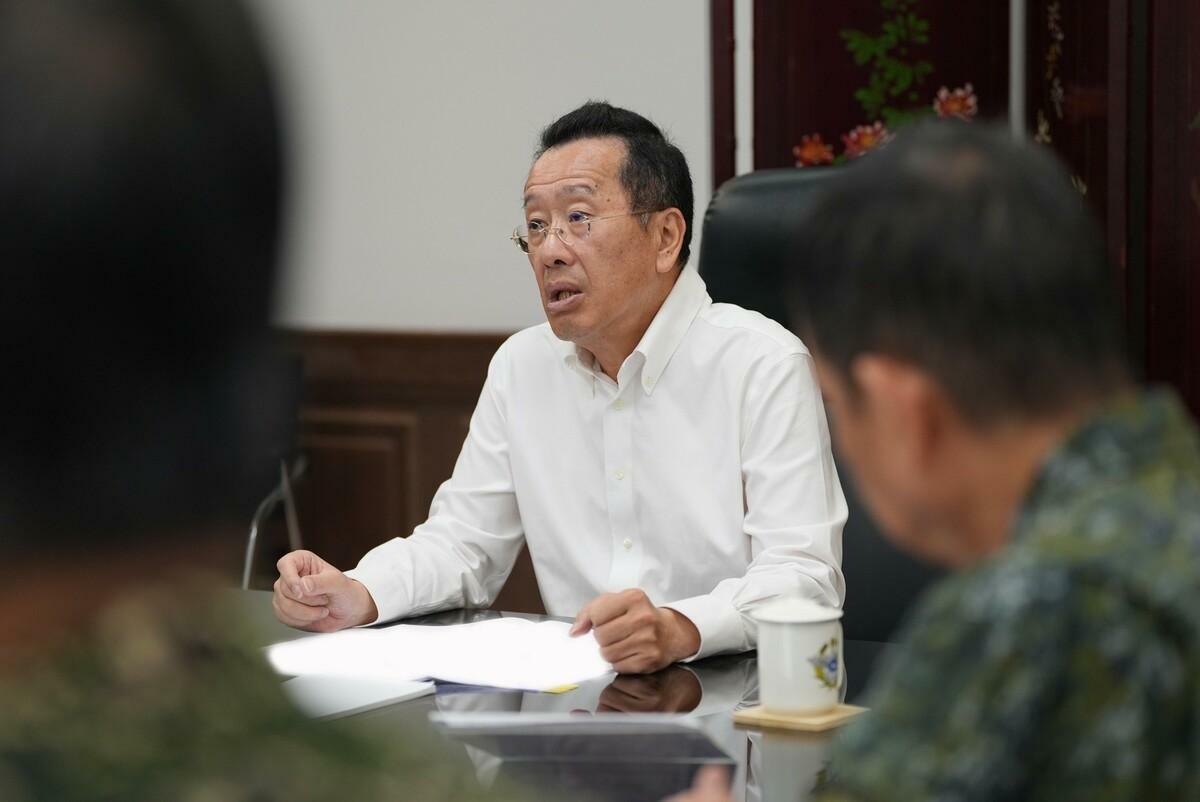 國防部長顧立雄慰勉全體官兵操演辛勞，並提出工作指導。 圖：國防部提供