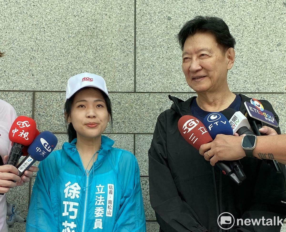 國民黨立委徐巧芯與中廣董事長趙少康受訪。 圖：林朝億/攝