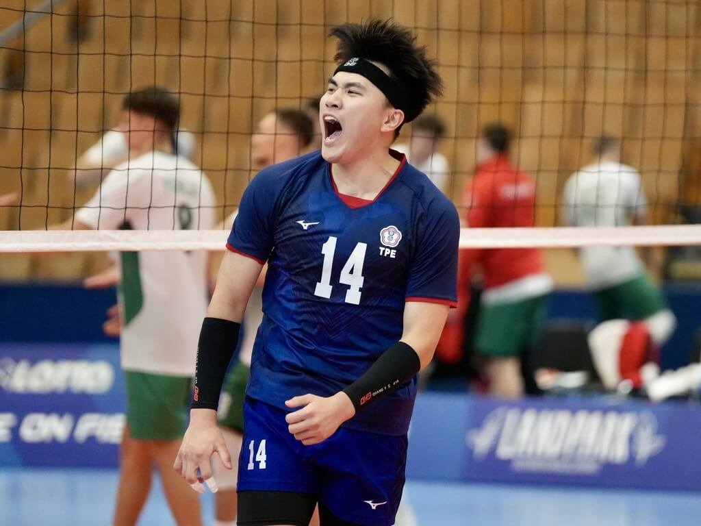 德國萊茵魯爾世大運台灣男排勇闖8強，不過21日在8強戰不敵波蘭隊、無緣再晉級。台灣男排主力張育陞（圖）賽後表示，仍以隊友為傲，也強調接下來排名賽會盡力爭取最佳成績。（大專體總提供）中央社記者陳容琛傳真  114年7月21日