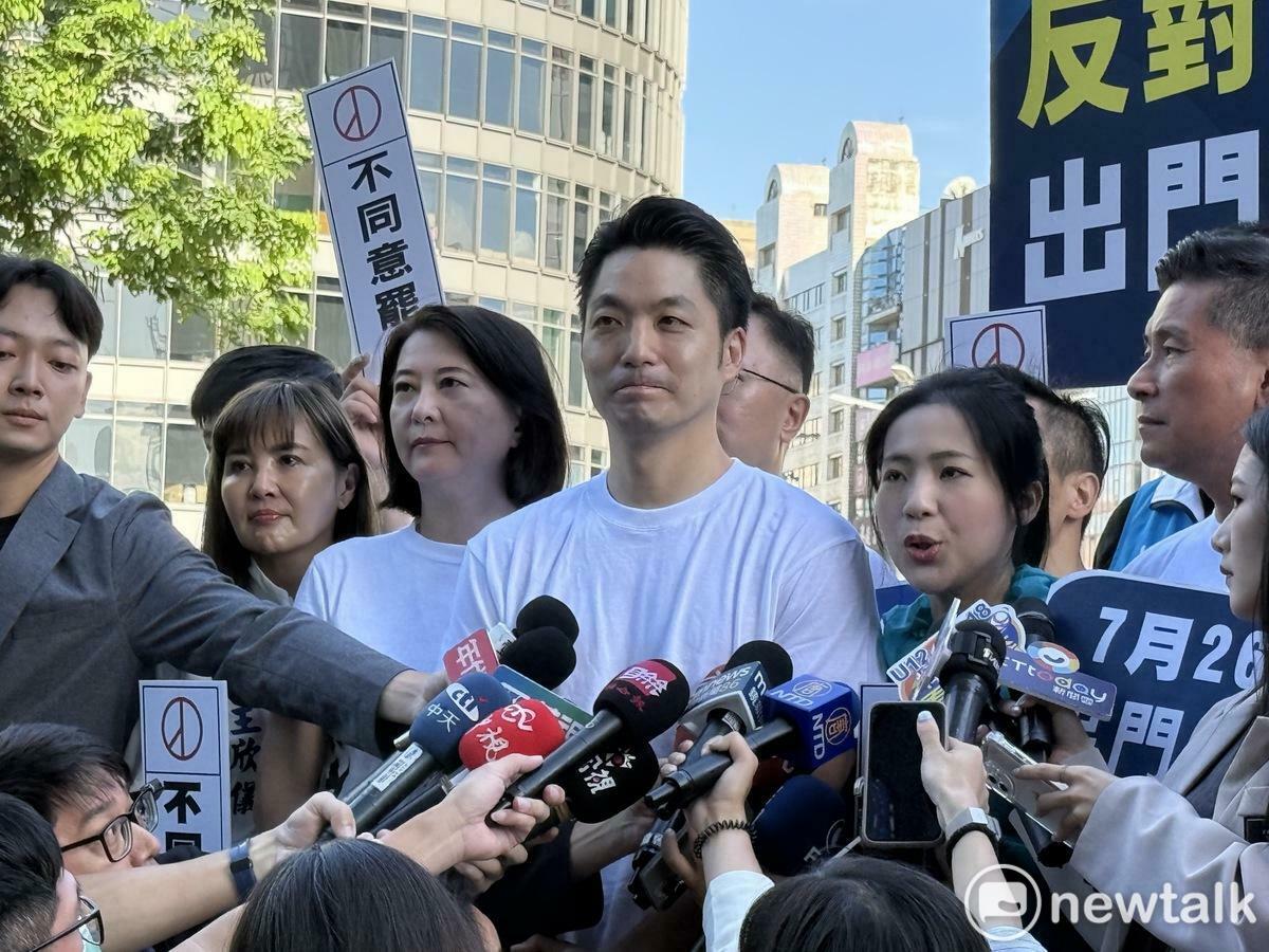 國民黨立委徐巧芯（右）、台北市長蔣萬安（中）、國民黨立委王鴻薇（左）。 圖：周煊惠 / 攝