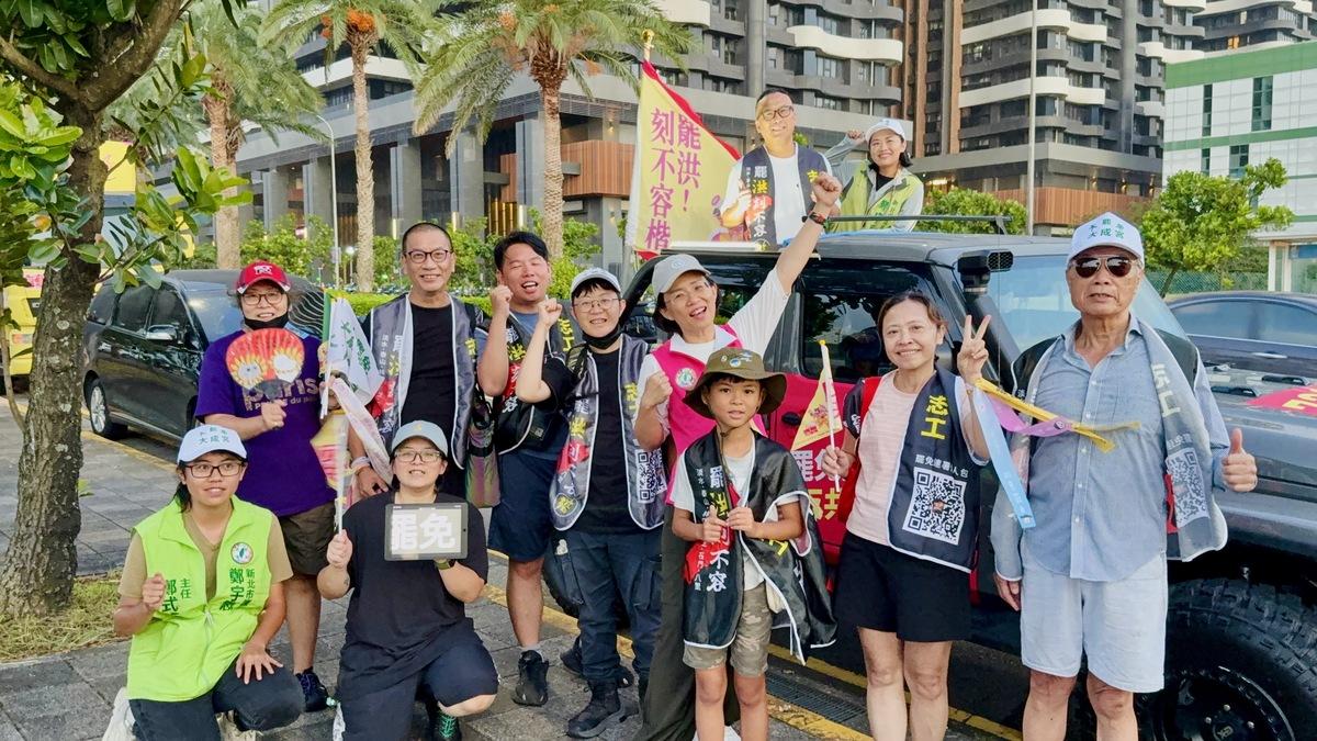 蘇巧慧率「新北來罷」車掃，力拚衝破罷免門檻。 圖：民進黨新北市黨部提供