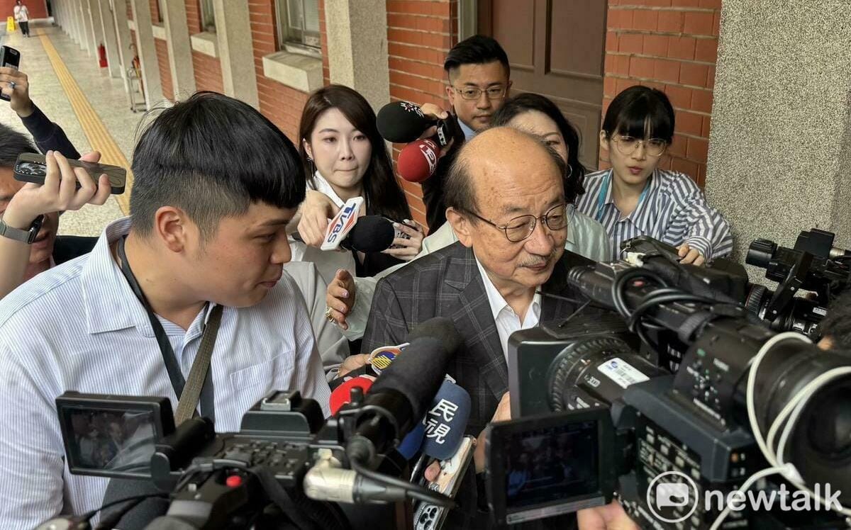 遭問「不去罷免非台灣人」惹議 柯建銘嗆：中文看不懂嗎？