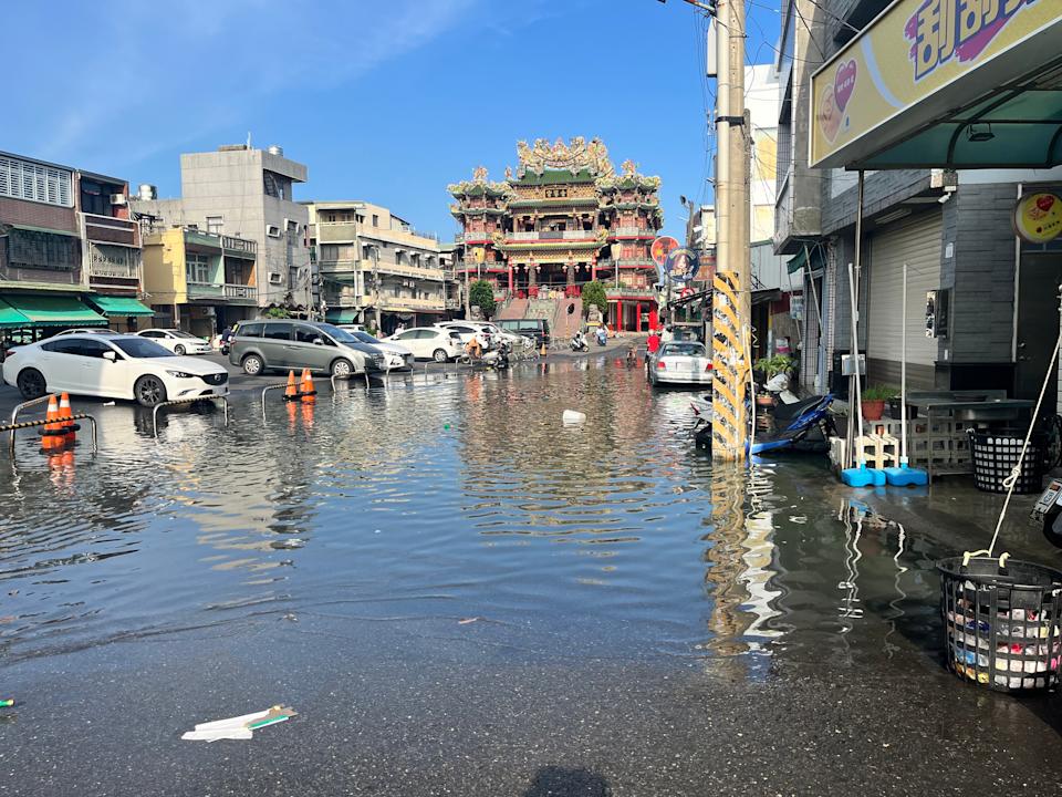 高雄水利局將先以設置抽水機、防水閘門等設施緩解淹水情況。 圖：高雄市水利局提供