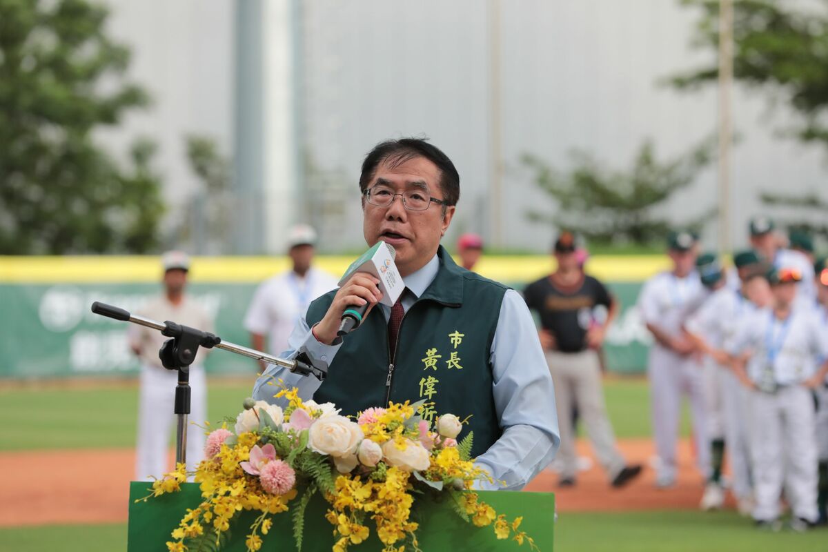 「2025第八屆WBSC世界盃少棒錦標賽」（VIII WBSC U12 Baseball World Championship）在亞太國際棒球訓練中心盛大開幕，台南市長黃偉哲出席為開幕典禮致詞。 圖：台南市政府提供