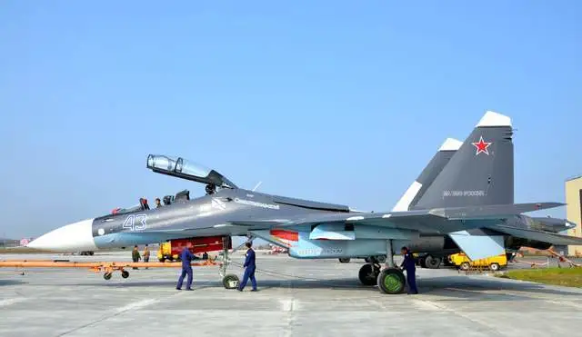 亞美尼亞的蘇-30SM 戰機也被發現搭載伊朗 Yasin 導引滑翔炸彈，外界認為亞美尼亞可能繞過俄羅斯，私下與伊朗進行軍火貿易。圖為俄軍蘇-30SM戰機 。 圖：翻攝自《騰訊新聞》/「潛望者」