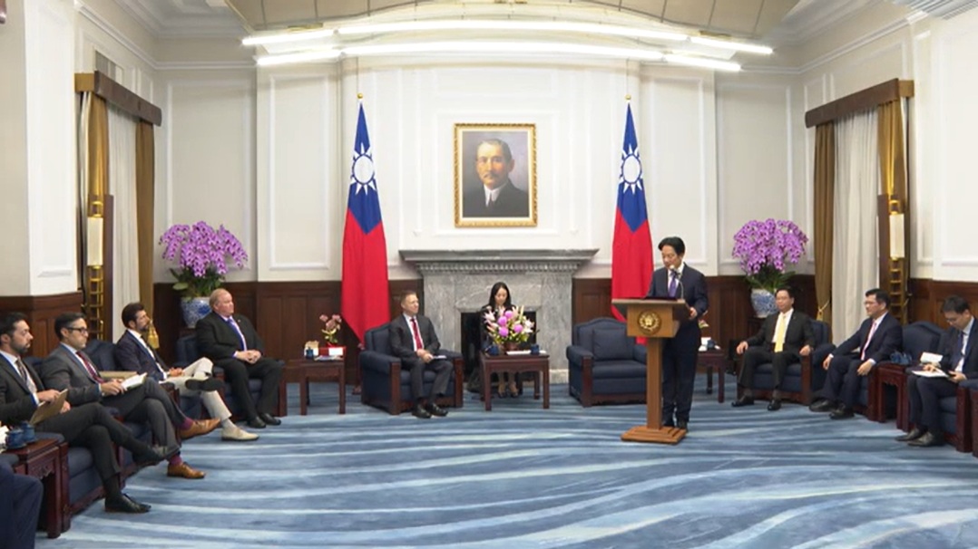總統賴清德8月1日接見「美國智庫『保衛民主基金會』（Foundation for Defense of Democracies, FDD）訪問團」。 圖：截取自總統府提供影片