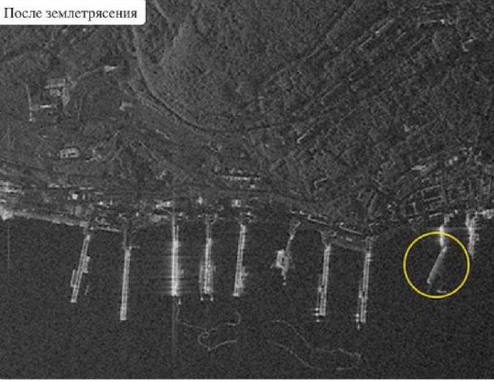 俄羅斯遠東勘察加地區近日海嘯來襲，導致太平洋艦隊核潛艦基地。（移位後） 圖：翻攝自 X
