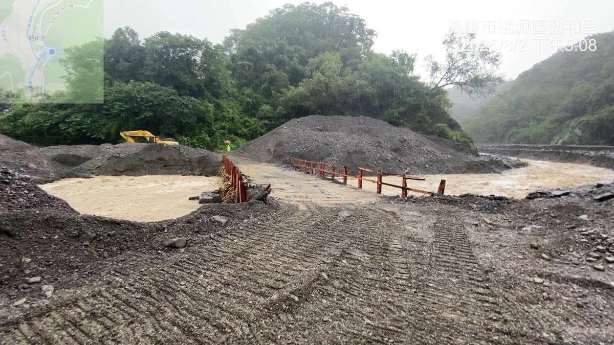 林岱樺前往六龜實地勘察災情。 圖：林岱樺辦公室/提供