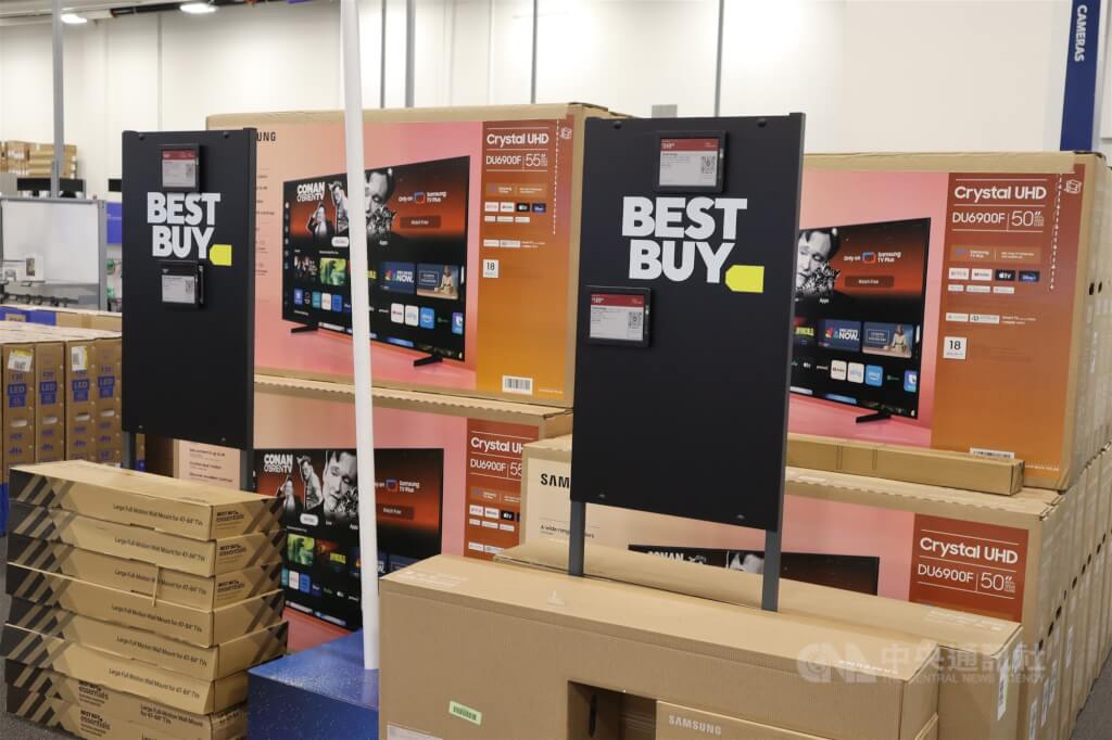 圖為美國電子產品零售商賣場。（中央社檔案照片） 圖：中央社提供