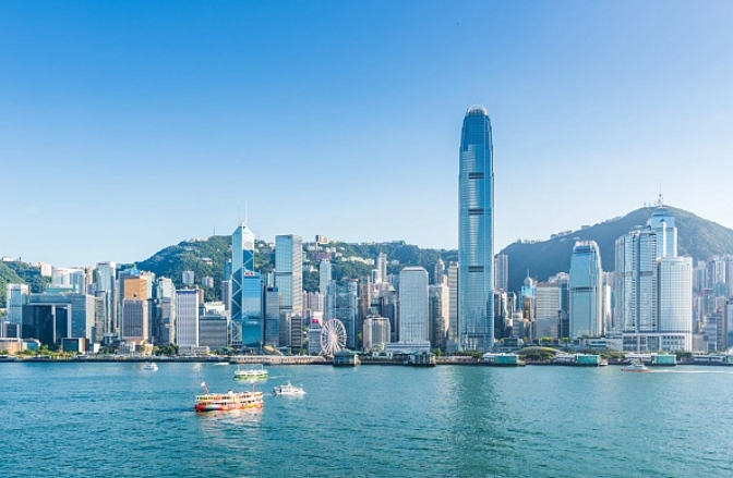 香港。