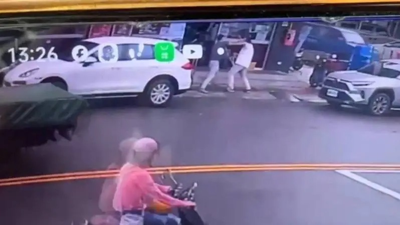 啦啦隊女神老闆詹智能遇害畫面曝光，行兇過程僅約13秒。 圖：警方提供