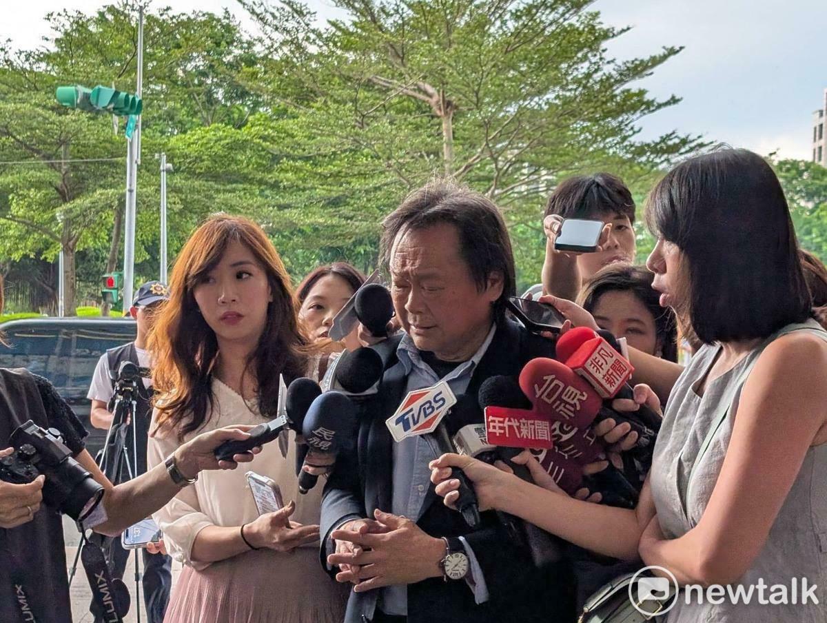 王世堅今（6）日表示，即便郭智輝有內線，也應該尊重台積電，要講也是台積電自己講。 圖：高逸帆／攝