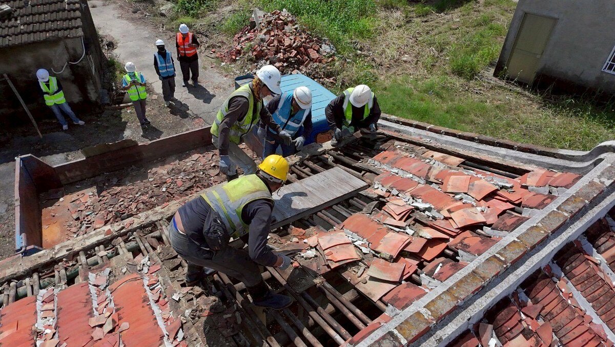 交通部公路局媒合11家營造業廠商投入災害復原重建家園工作。 圖：公路局／提供