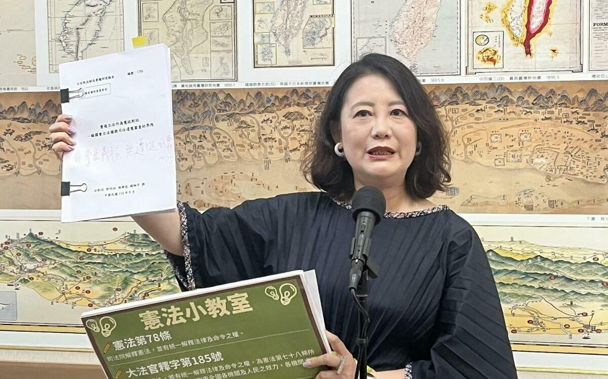 立院法制局揭憲法判決只需「尊重」 綠黨團舉三點怒批：報告毫無專業