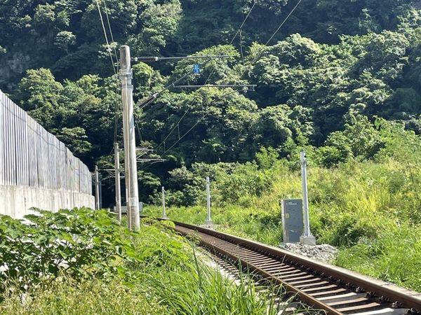 審計部指台鐵邊坡管理有6缺失，含頻繁告警、AI訓練漏警及巡查不實，危及行車安全。圖為鐵邊坡告警系統。 圖：台鐵／提供