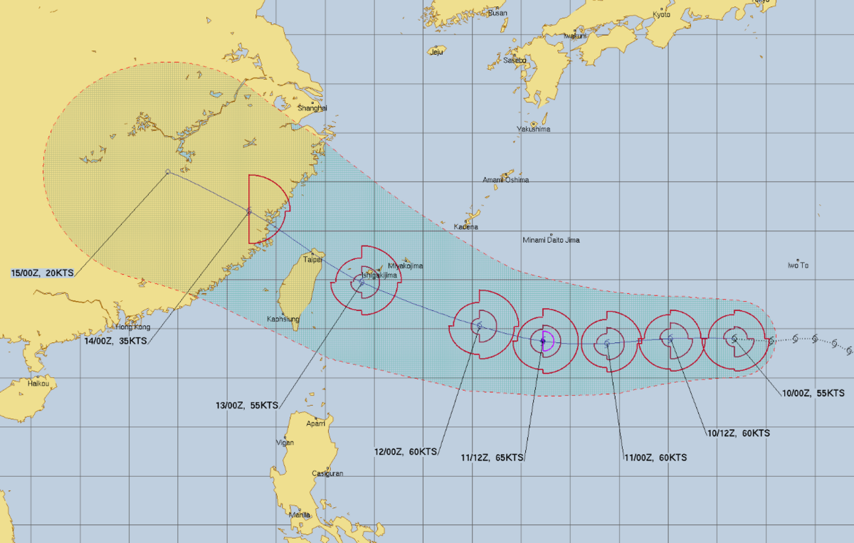 楊柳颱風今天上午8時位於關島西北方海面，距離台北1780公里，未來一兩天內以偏西行進。 圖：取自JTWC