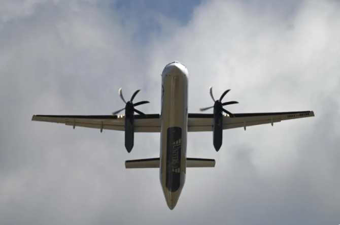 DHC-8-400飛機。 圖 : 翻攝自視覺中國