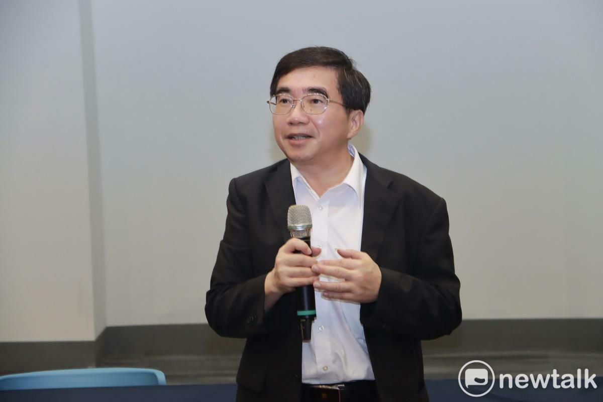 農糧署陳啓榮副署長主持花卉產業座談會。 圖：農業部提供