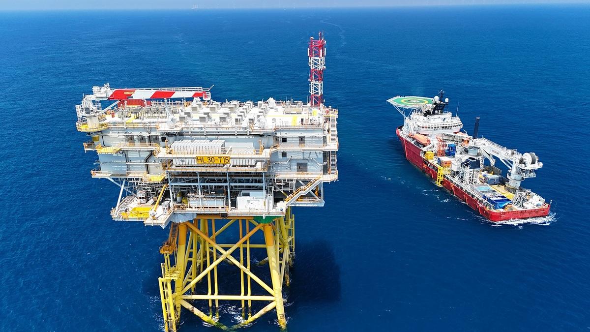 遠傳助海龍離岸風電建置行動企業專網，打造海上通訊新標竿。 圖：海龍離岸風電計畫