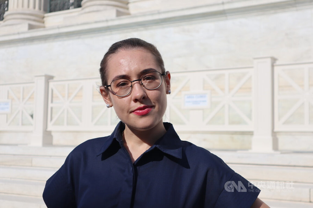 美國之音（VOA）遭大幅裁撤後，原本在VOA國會組任職的烏克蘭記者里蘇諾瓦加入位於美國的烏克蘭非營利團體Razom。中央社記者鍾佑貞華盛頓攝　114年8月15日 圖：中央社提供