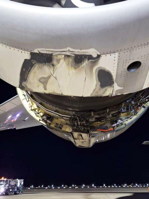 降落桃園機場的 UPS 貨機 4 號引擎在觸地後外殼嚴重損毀。 圖:翻攝自X帳號@Turbinetraveler