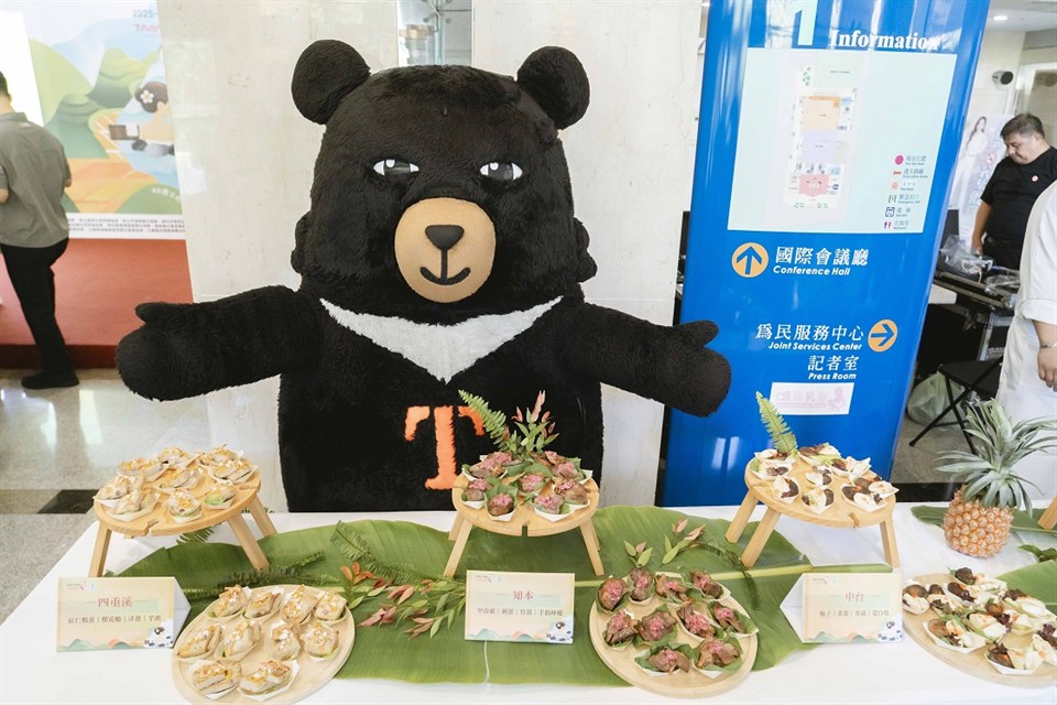 交通部觀光署舉辦的「台灣好湯」溫泉活動將在9月6日台東知本揭幕。今年將以「溫泉美食」與「健康養生」為主軸，串聯全台19大溫泉區，推廣一年四季都適合的溫泉旅行，並搭配美食、住宿及運動等多元觀光資源，打造「溫泉環島遊」的國旅風潮。 圖：交通部觀光署提供