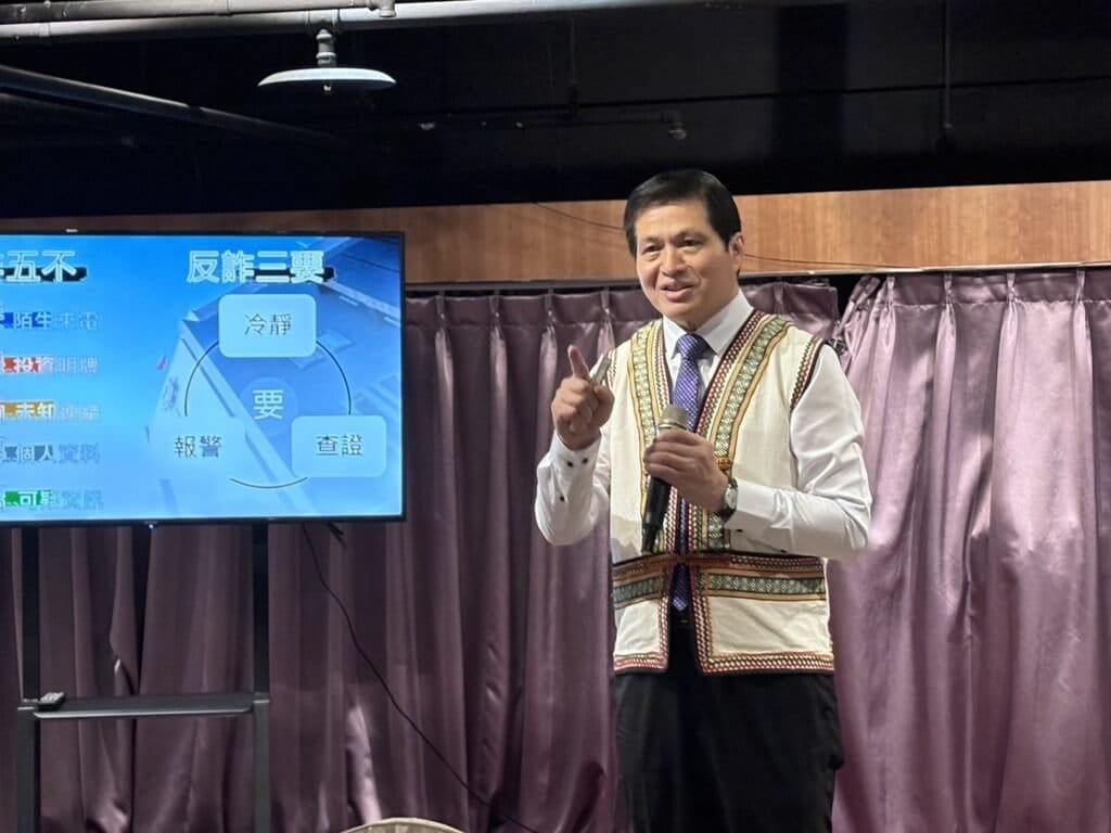 為響應原住民族日，促進原住民員警家庭交流、凝聚警察團隊士氣，高雄市警察局16日特與高雄港務警察總隊聯合舉辦114年原住民親子活動，警察局長林炎田（圖）致詞時肯定原住民是警察團隊相當重要成員。（高雄市警局提供）中央社記者洪學廣傳真  114年8月16日