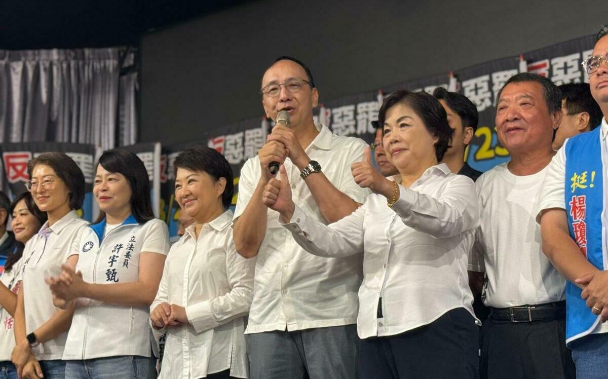 意指黨主席選舉？選舉同台朱立倫 盧秀燕表態幫朱按個讚