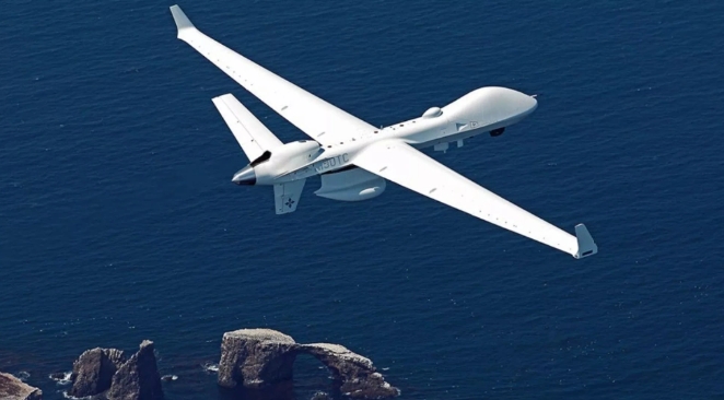 日本啟用大型無人機MQ-9B在釣魚台上空監視中國船隻  圖 : 翻攝自空之王座