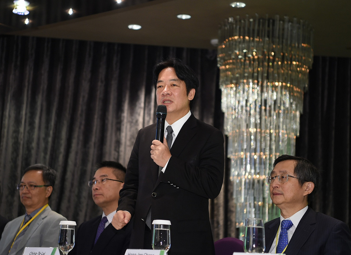 行政院長賴清德18日上午出席第一屆登革防疫國際論壇。 圖：行政院/提供