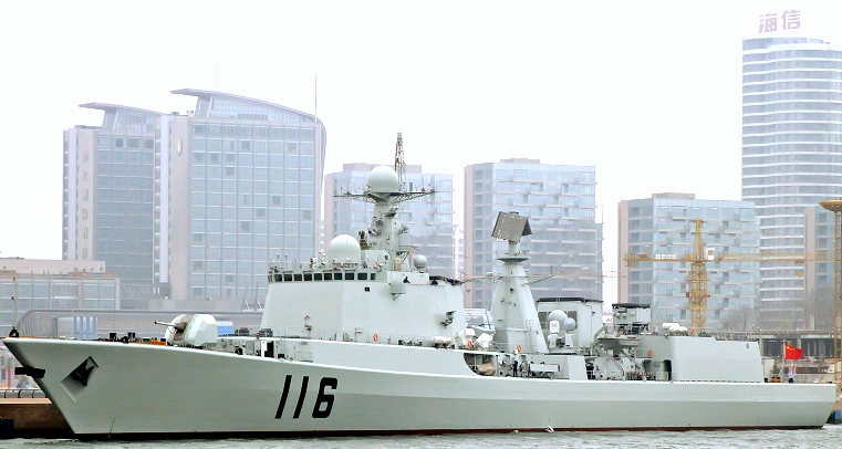 中國派出石家莊號驅逐艦參加「海上聯合—2017」軍演，該艦加裝遠程區域防空飛彈系統，具有區域防空能力。 圖：翻攝維基網站
