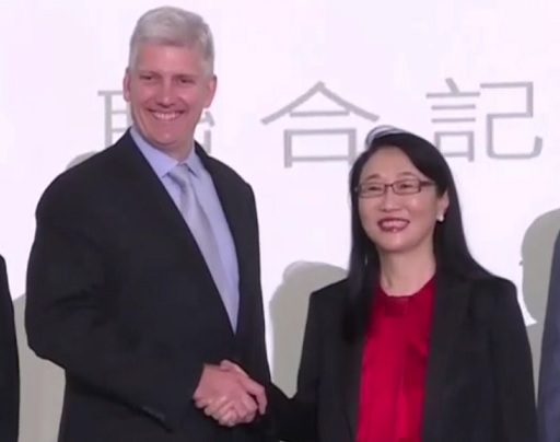 Google硬體資深副總裁里克奧斯特洛（Rick Osterloh）表示未來會有更多元的合作機會。 圖：翻攝自非凡新聞